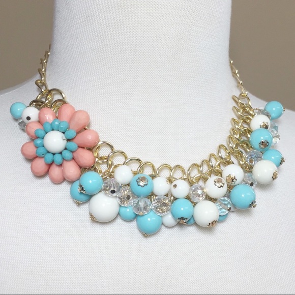 Peach Blue White Flower Bead Necklace Earrings Set - Picture 2 of 3